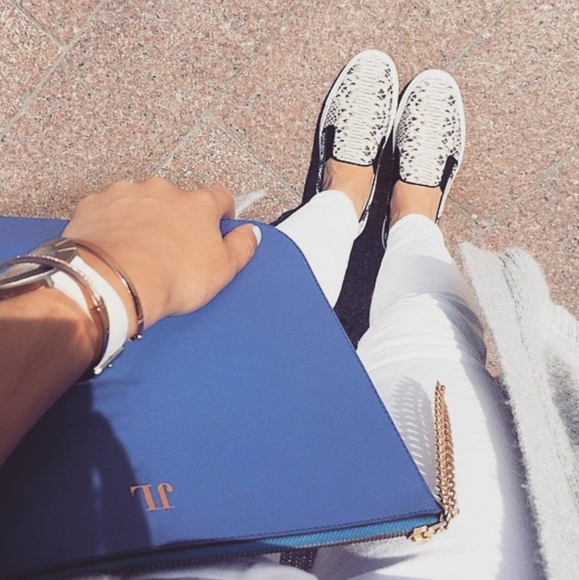 Fashion Knocks @ Your🚪When Shopping In My Closet♡ - Picture 4 of 15